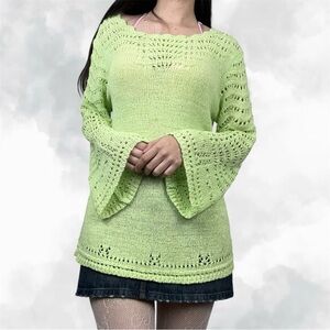 Peck & Peck Weekend Lime Green Women's Flared Wide Sleeves Sweater